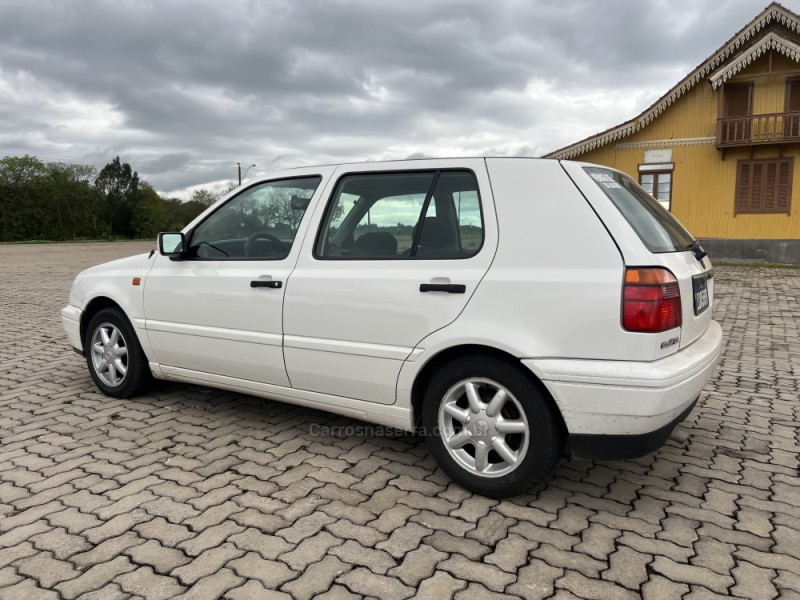 GOLF 1.8 MI GL 8V GASOLINA 4P MANUAL - 1995 - ANTôNIO PRADO