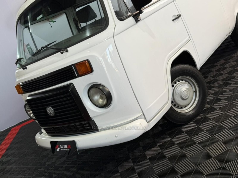 KOMBI 1.5 STANDARD 8V GASOLINA 4P MANUAL - 2009 - VACARIA