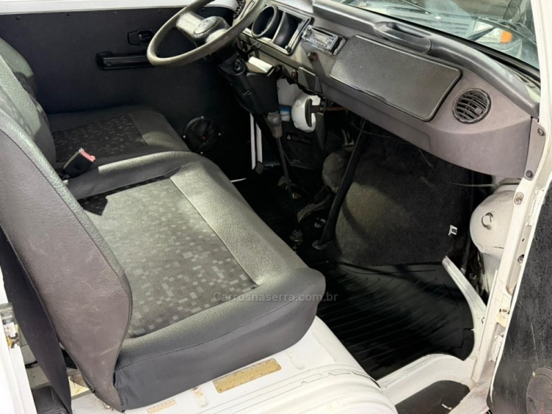 KOMBI 1.5 STANDARD 8V GASOLINA 4P MANUAL - 2009 - VACARIA