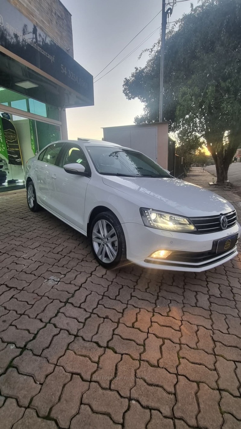 JETTA 2.0 TSI HIGHLINE 200CV GASOLINA 4P TIPTRONIC - 2017 - PASSO FUNDO
