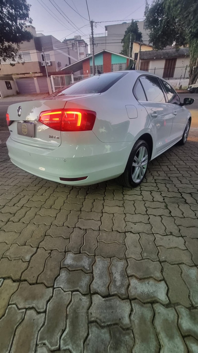 JETTA 2.0 TSI HIGHLINE 200CV GASOLINA 4P TIPTRONIC - 2017 - PASSO FUNDO