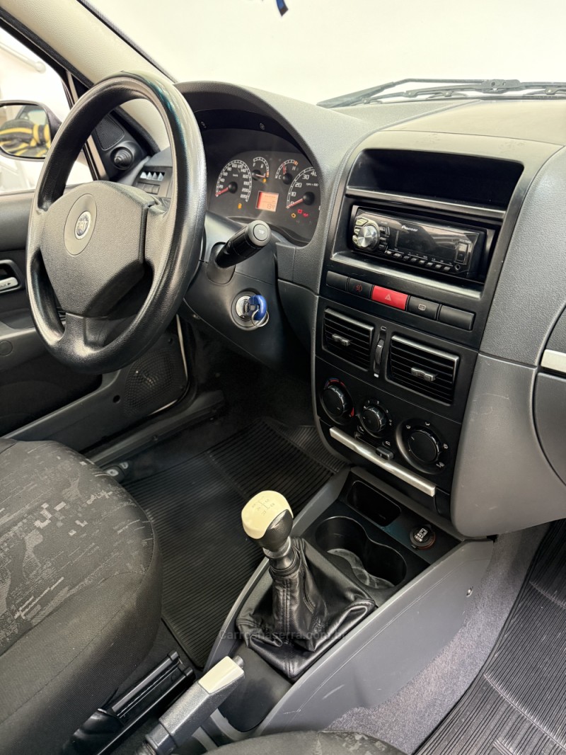 SIENA 1.8 MPI HLX 8V FLEX 4P MANUAL - 2007 - BENTO GONçALVES