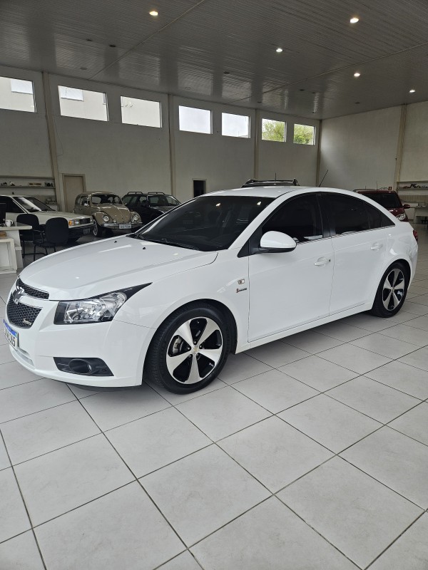 CRUZE 1.8 LT 16V FLEX 4P MANUAL - 2014 - FARROUPILHA