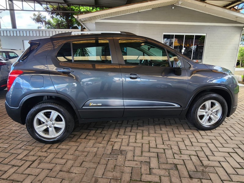 TRACKER 1.8 MPFI FREERIDE 4X2 16V FLEX 4P MANUAL - 2014 - CAXIAS DO SUL