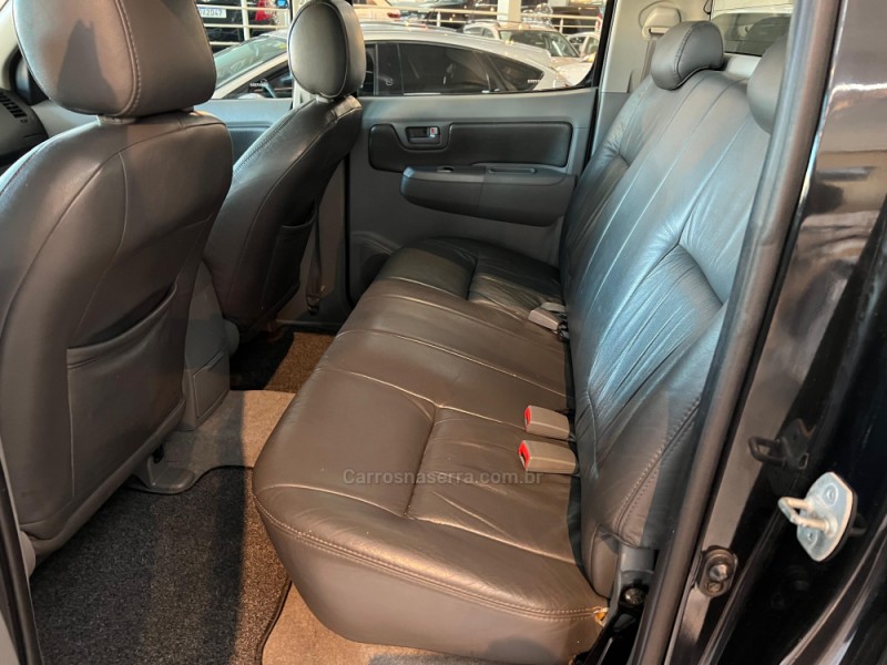 HILUX 3.0 SRV 4X4 CD 16V TURBO DIESEL 4P MANUAL - 2006 - CAXIAS DO SUL