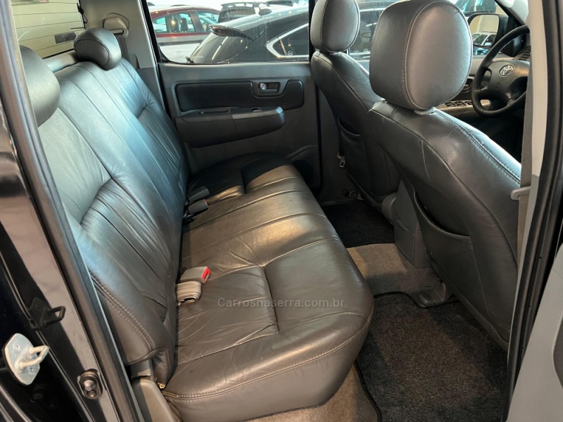 HILUX 3.0 SRV 4X4 CD 16V TURBO DIESEL 4P MANUAL - 2006 - CAXIAS DO SUL
