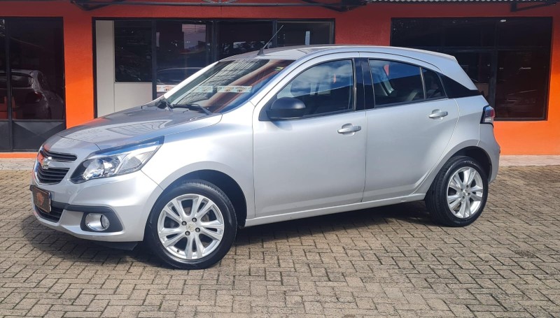 AGILE 1.4 MPFI LTZ 8V FLEX 4P MANUAL - 2014 - CANELA