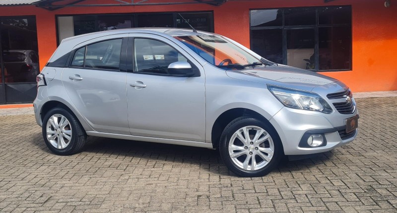 agile 1.4 mpfi ltz 8v flex 4p manual 2014 canela