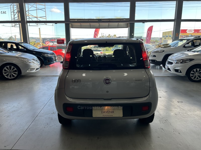 UNO 1.0 EVO VIVACE 8V FLEX 4P MANUAL - 2014 - TAQUARA