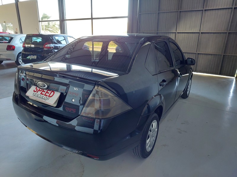 FIESTA 1.6 MPI SEDAN 8V FLEX 4P MANUAL - 2014 - SãO SEBASTIãO DO CAí