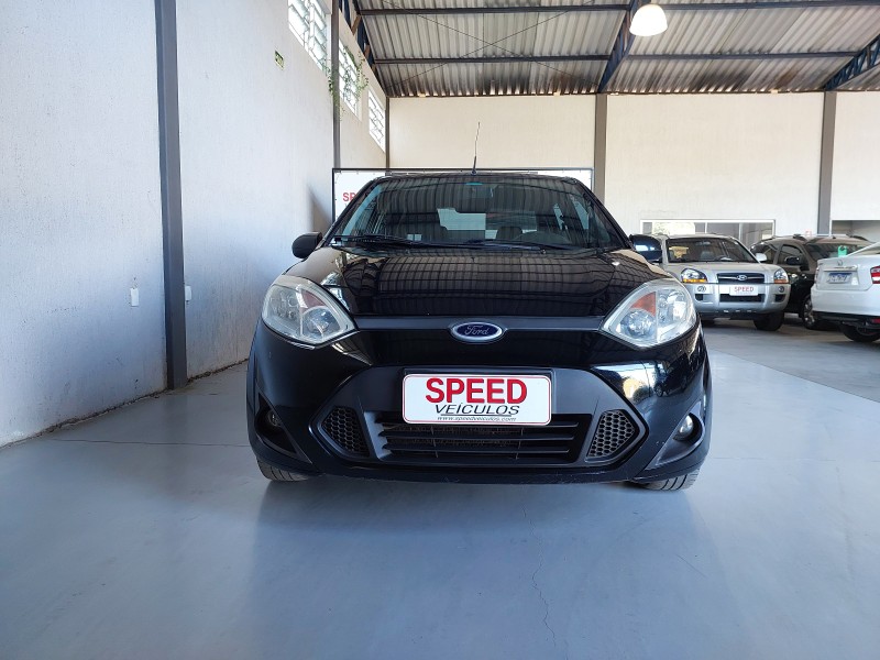 FIESTA 1.6 MPI SEDAN 8V FLEX 4P MANUAL - 2014 - SãO SEBASTIãO DO CAí