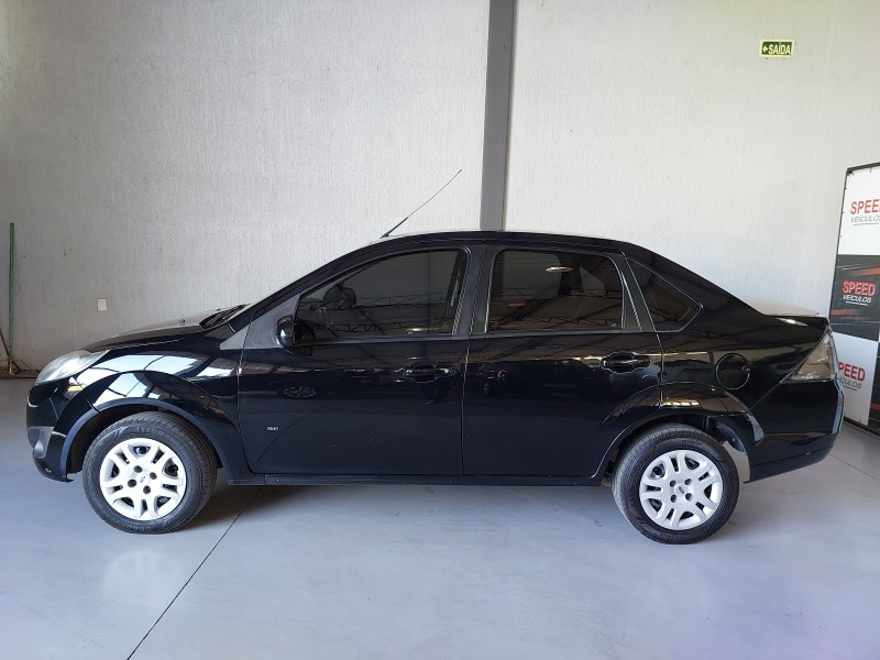 FIESTA 1.6 MPI SEDAN 8V FLEX 4P MANUAL - 2014 - SãO SEBASTIãO DO CAí