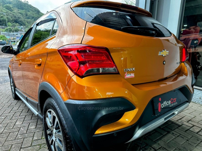 ONIX 1.4 MPFI ACTIV 8V FLEX 4P AUTOMÁTICO - 2017 - TRêS COROAS