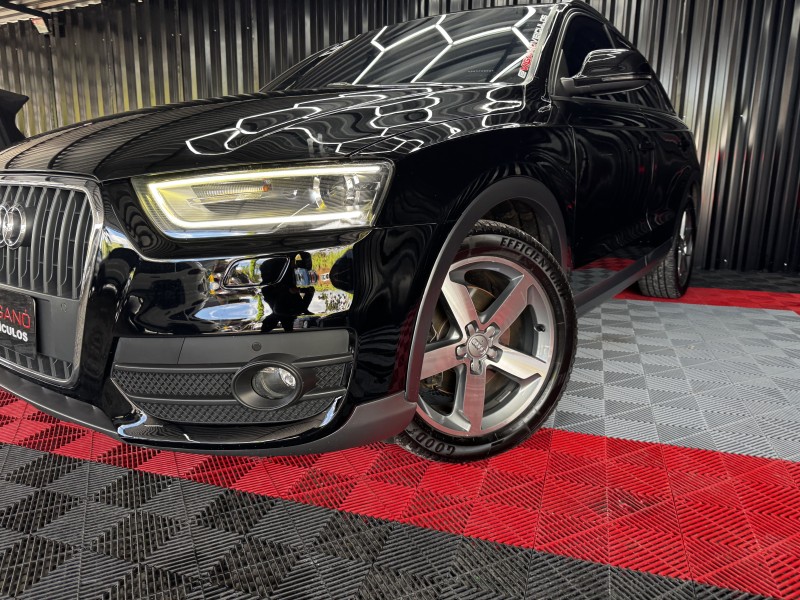 Q3 2.0 TFSI AMBIENTE QUATTRO 4P GASOLINA S TRONIC - 2013 - CAXIAS DO SUL