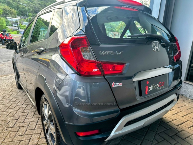 WRV 1.5 16V FLEXONE EX CVT - 2018 - TRêS COROAS