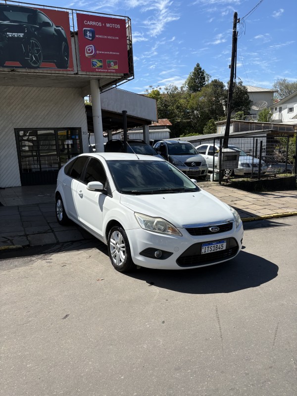 FOCUS 1.6 SE 8V FLEX 4P MANUAL