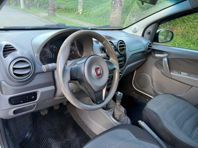 PALIO 1.0 MPI ATTRACTIVE 8V FLEX 4P MANUAL - 2015 - IVOTI