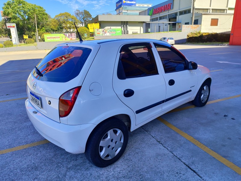 CELTA 1.0 MPFI SPIRIT 8V FLEX 4P MANUAL - 2007 - FARROUPILHA