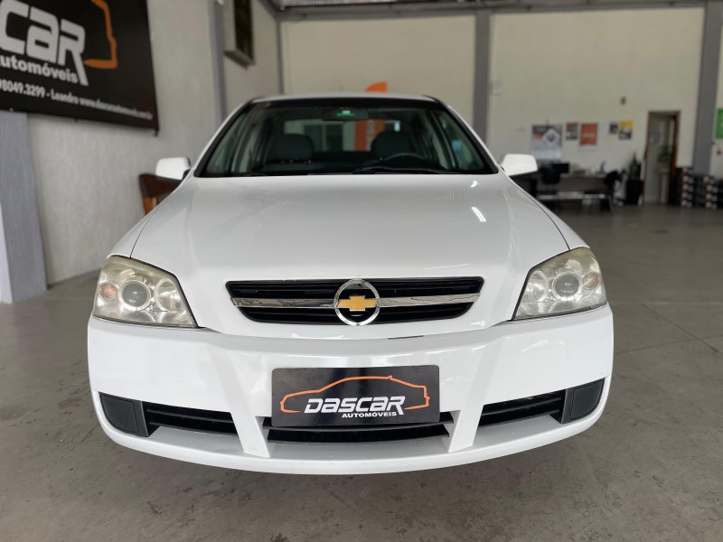 ASTRA 2.0 MPFI ADVANTAGE 8V FLEX 4P MANUAL - 2007 - BOM PRINCíPIO