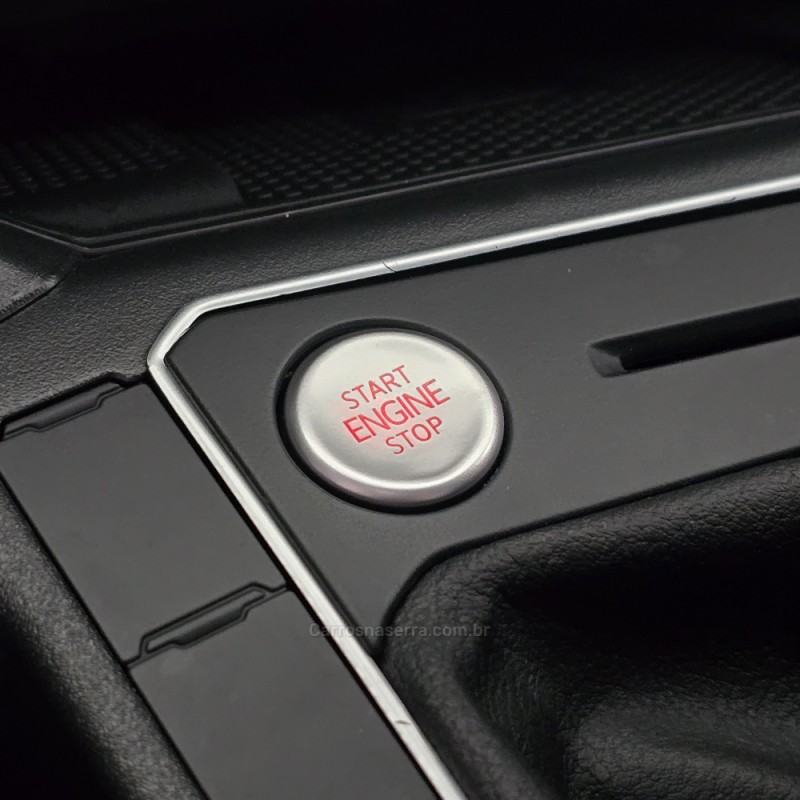POLO 1.0 170 TSI 12V HIGHLINE FLEX 4P AUTOMÁTICO - 2024 - SANTA CRUZ DO SUL