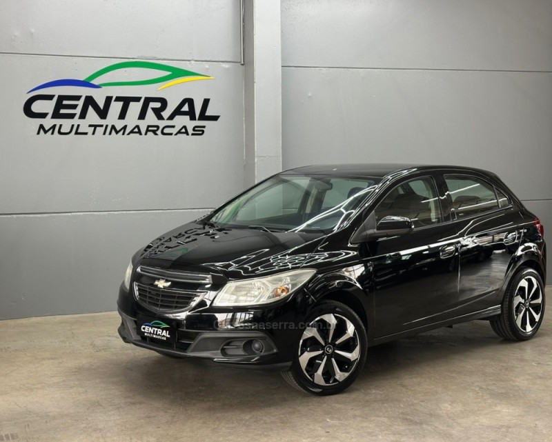 ONIX 1.0 LT 12V FLEX 4P MANUAL - 2014 - VACARIA