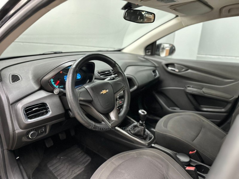ONIX 1.0 LT 12V FLEX 4P MANUAL - 2014 - VACARIA