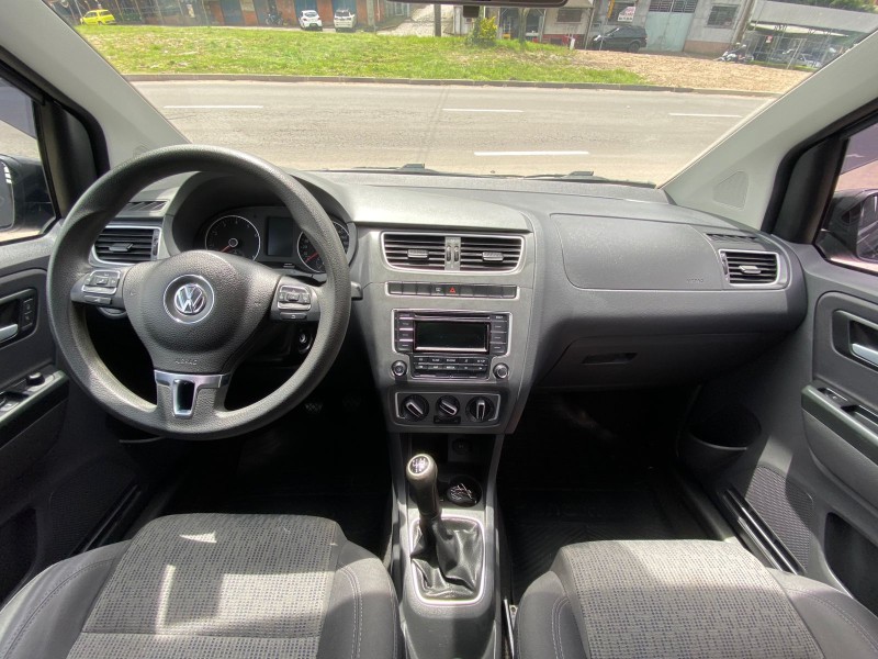 FOX 1.6 MI ITREND 8V FLEX 4P MANUAL - 2014 - CAXIAS DO SUL