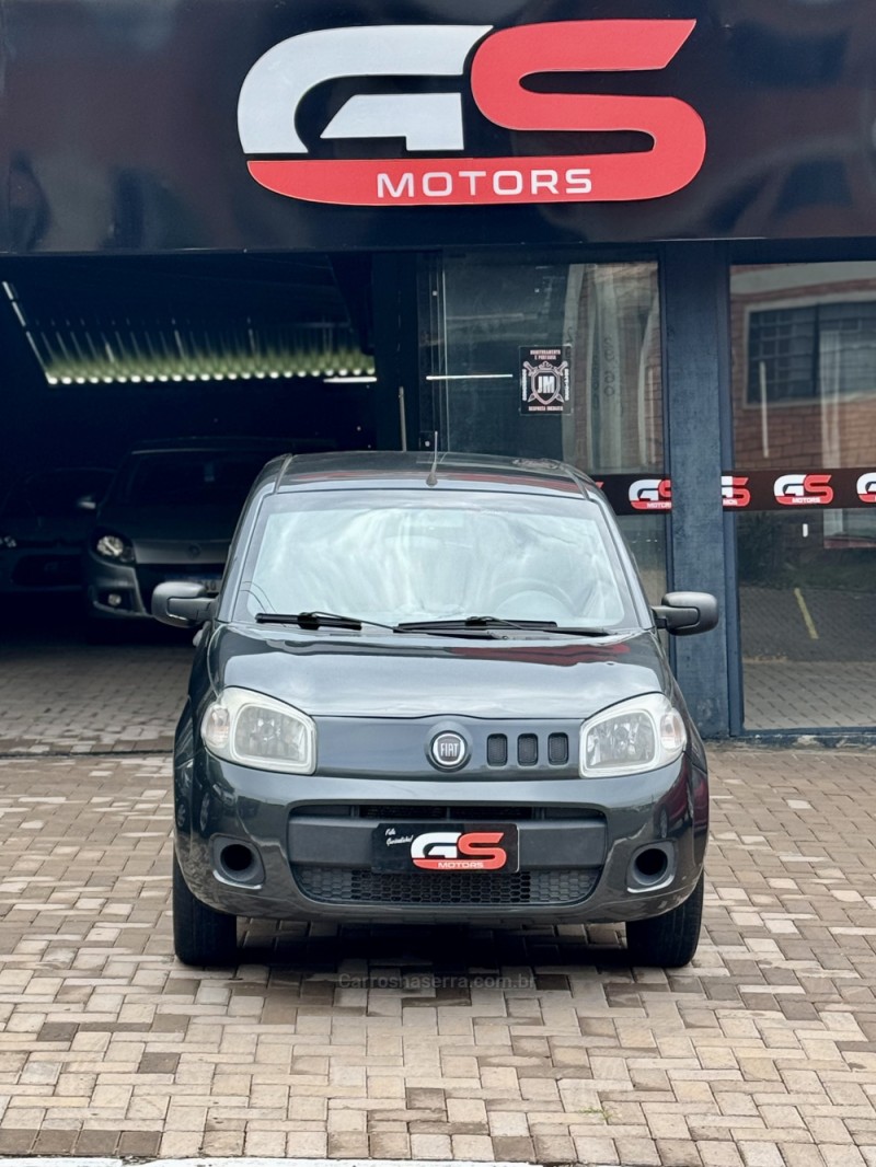 UNO 1.0 EVO VIVACE 8V FLEX 4P MANUAL - 2014 - NOVO HAMBURGO