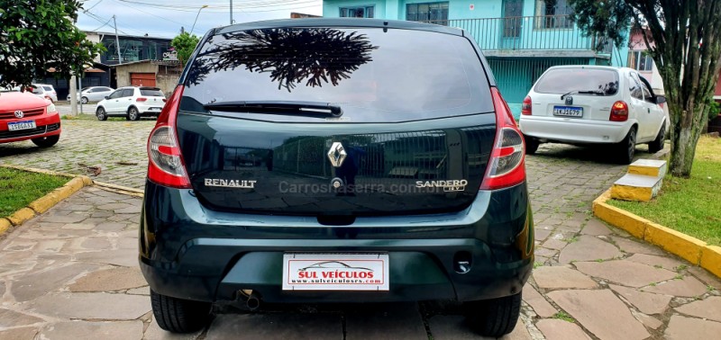SANDERO 1.0 EXPRESSION 16V FLEX 4P MANUAL - 2011 - CAXIAS DO SUL