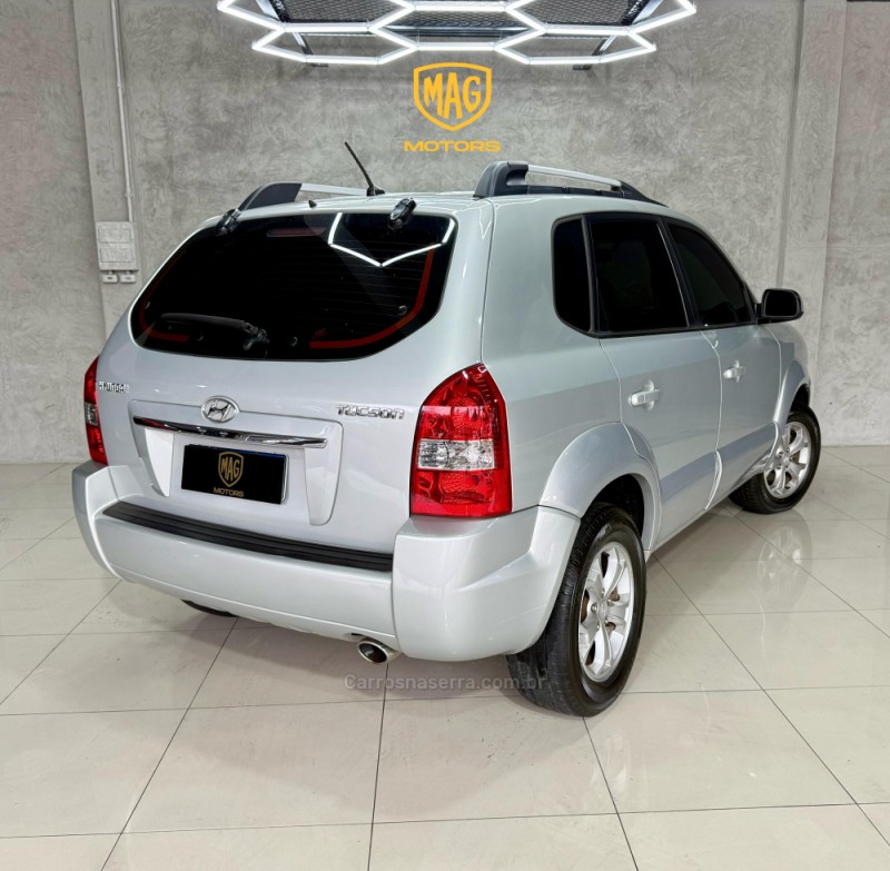 TUCSON 2.0 MPFI GL 16V 142CV 2WD GASOLINA 4P AUTOMÁTICO - 2013 - CAXIAS DO SUL