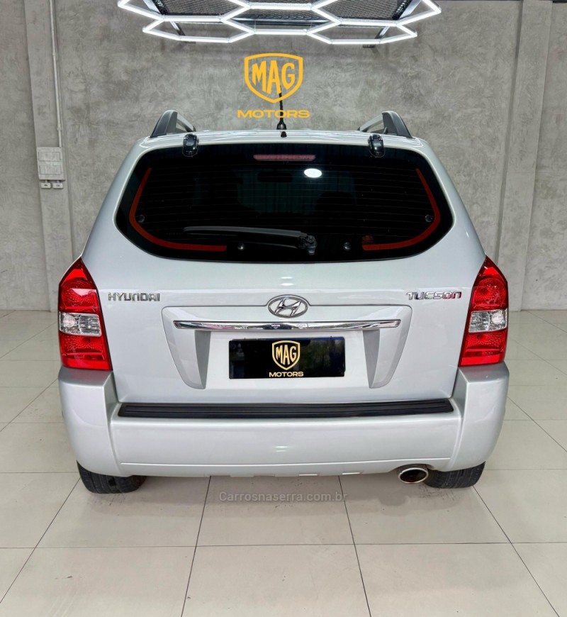 TUCSON 2.0 MPFI GL 16V 142CV 2WD GASOLINA 4P AUTOMÁTICO - 2013 - CAXIAS DO SUL