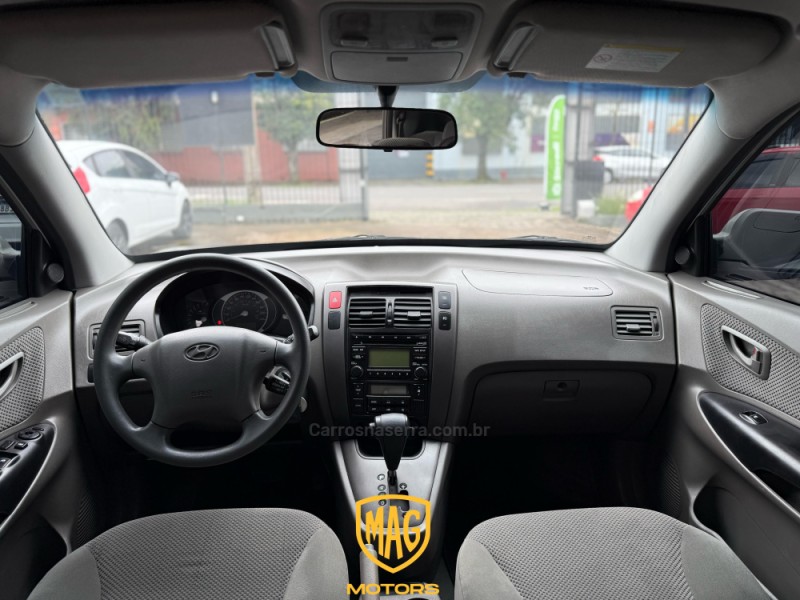 TUCSON 2.0 MPFI GL 16V 142CV 2WD GASOLINA 4P AUTOMÁTICO - 2013 - CAXIAS DO SUL