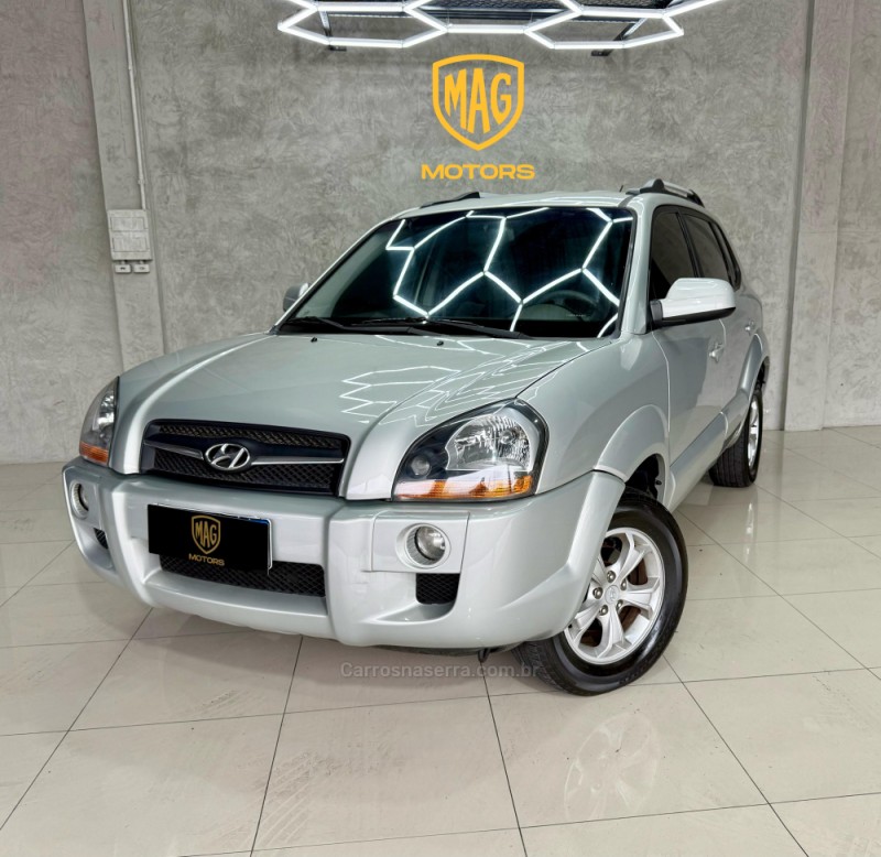 tucson 2.0 mpfi gl 16v 142cv 2wd gasolina 4p automatico 2013 caxias do sul