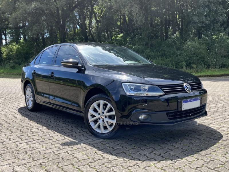 JETTA 2.0 COMFORTLINE FLEX 4P TIPTRONIC - 2014 - NOVA BASSANO