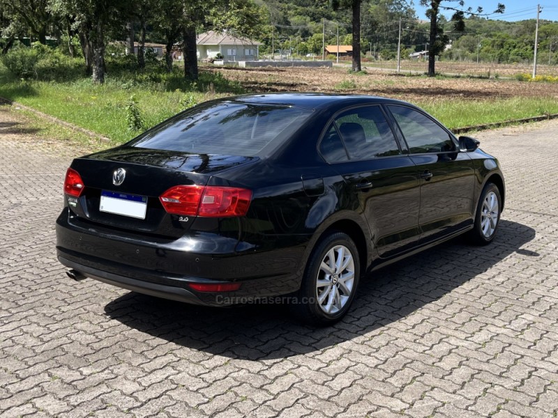 JETTA 2.0 COMFORTLINE FLEX 4P TIPTRONIC - 2014 - NOVA BASSANO