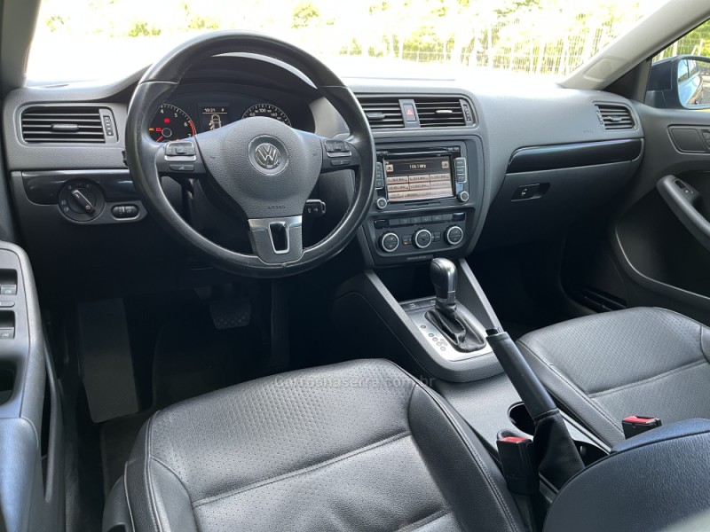 JETTA 2.0 COMFORTLINE FLEX 4P TIPTRONIC - 2014 - NOVA BASSANO