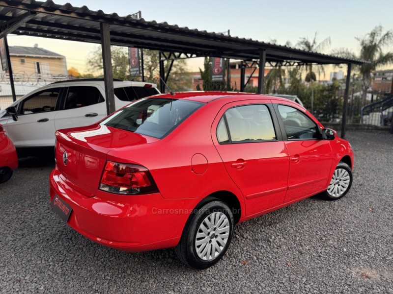 VOYAGE 1.0 MI TRENDLINE 8V FLEX 4P MANUAL - 2013 - NOVO HAMBURGO