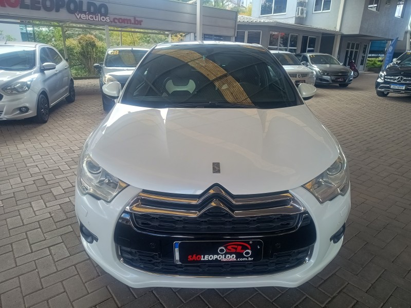 DS4 1.6 THP CHIC 165 16V TURBO GASOLINA 4P AUTOMÁTICO - 2013 - CAXIAS DO SUL