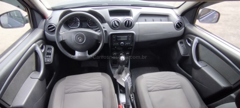 DUSTER 1.6 DYNAMIQUE 4X2 16V FLEX 4P MANUAL - 2013 - FARROUPILHA