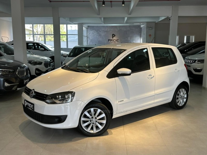 FOX 1.0 MI TRENDLINE 8V FLEX 4P MANUAL - 2014 - CAXIAS DO SUL