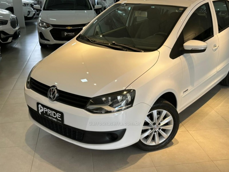 FOX 1.0 MI TRENDLINE 8V FLEX 4P MANUAL - 2014 - CAXIAS DO SUL