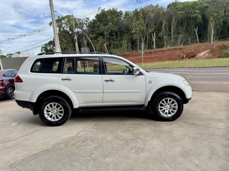 PAJERO DAKAR 3.2 HPE 4X4 7 LUGARES 16V TURBO INTERCOOLER DIESEL 4P AUTOMÁTICO - 2010 - LAJEADO