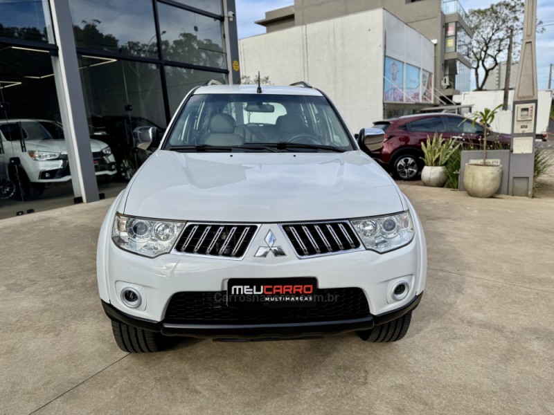 PAJERO DAKAR 3.2 HPE 4X4 7 LUGARES 16V TURBO INTERCOOLER DIESEL 4P AUTOMÁTICO - 2010 - LAJEADO