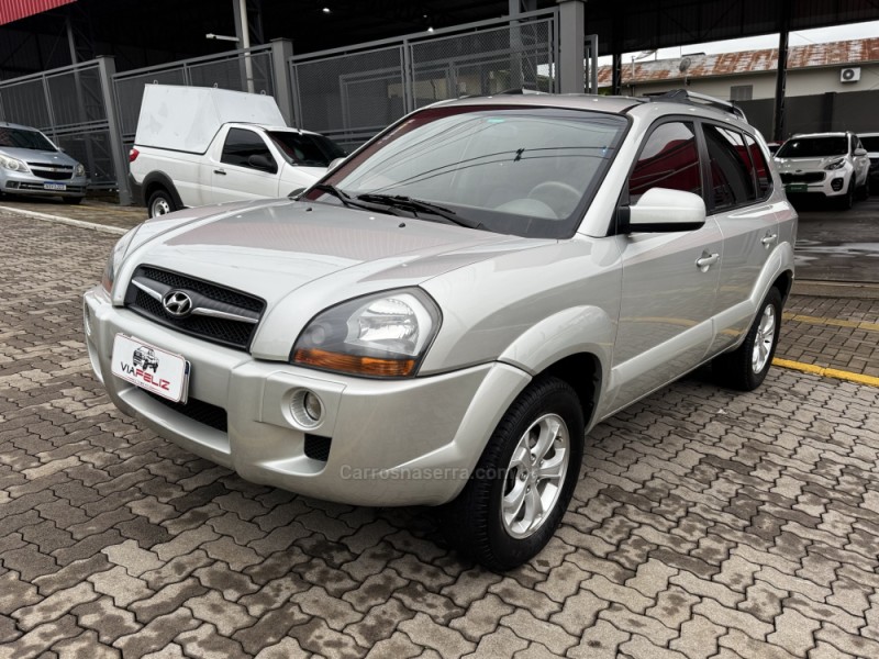 TUCSON 2.0 MPFI GLS 16V 143CV 2WD FLEX 4P AUTOMÁTICO - 2013 - FELIZ