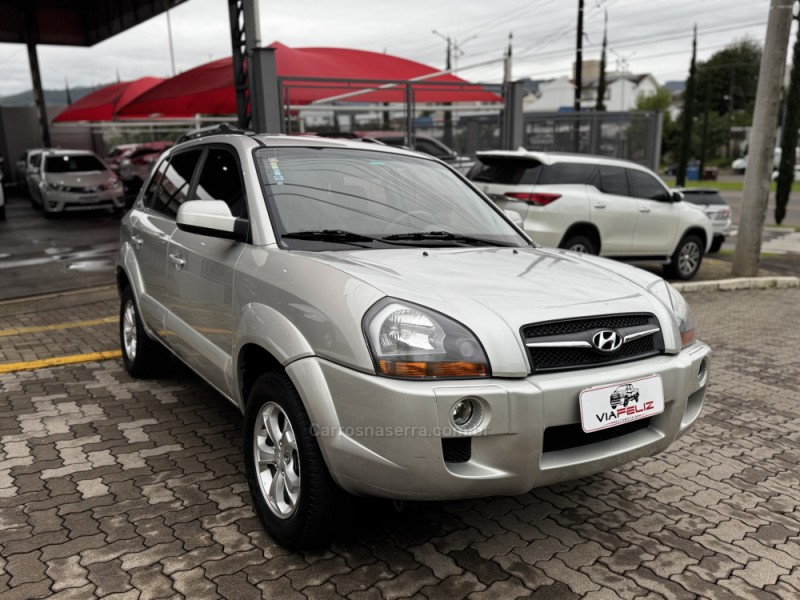 TUCSON 2.0 MPFI GLS 16V 143CV 2WD FLEX 4P AUTOMÁTICO - 2013 - FELIZ