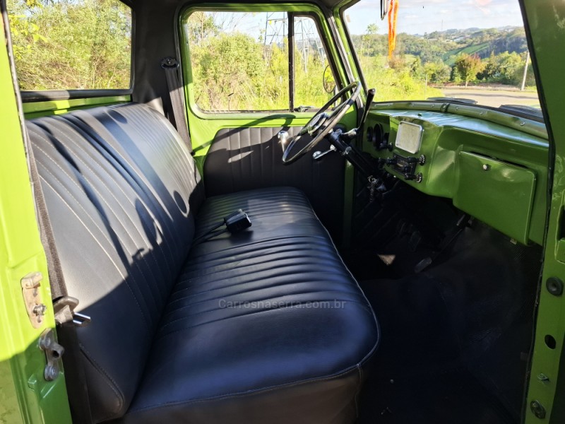 F-75 2.3 4X4 PICK-UP MANUAL - 1973 - BENTO GONçALVES