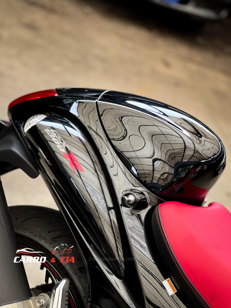 HAYABUSA GSX1300R - 2016 - SANTA CRUZ DO SUL