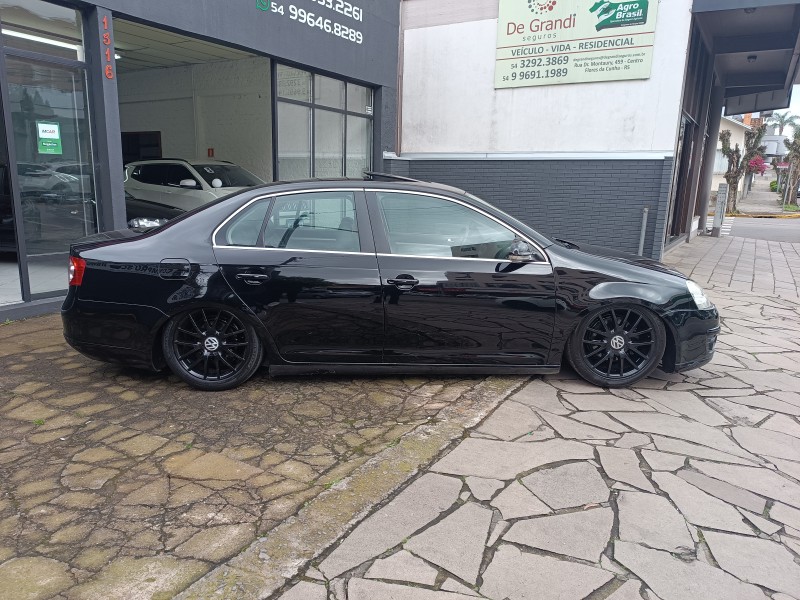 JETTA 2.5 I 20V 150CV GASOLINA 4P TIPTRONIC - 2008 - FLORES DA CUNHA