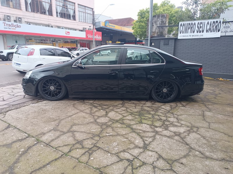 JETTA 2.5 I 20V 150CV GASOLINA 4P TIPTRONIC - 2008 - FLORES DA CUNHA