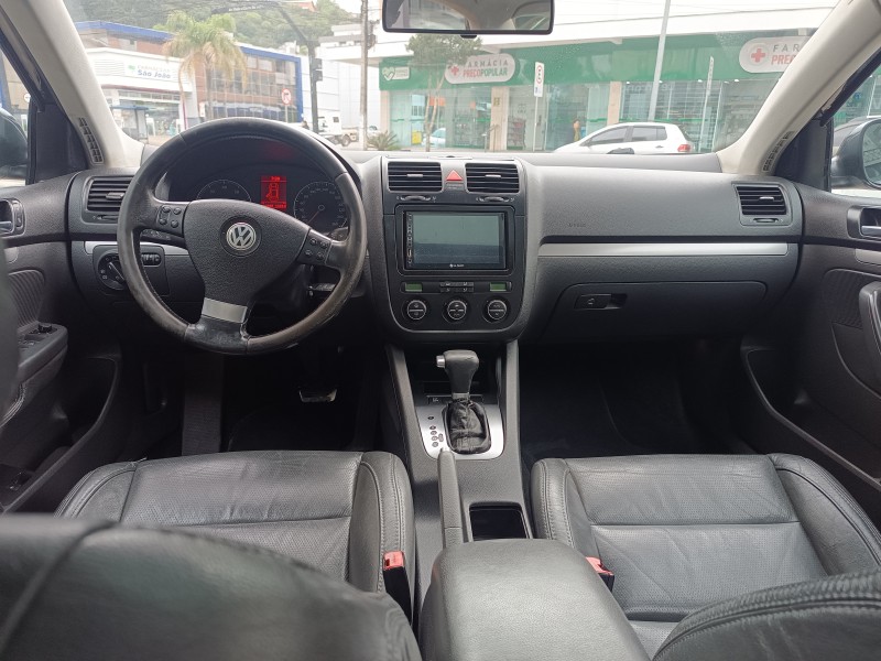 JETTA 2.5 I 20V 150CV GASOLINA 4P TIPTRONIC - 2008 - FLORES DA CUNHA